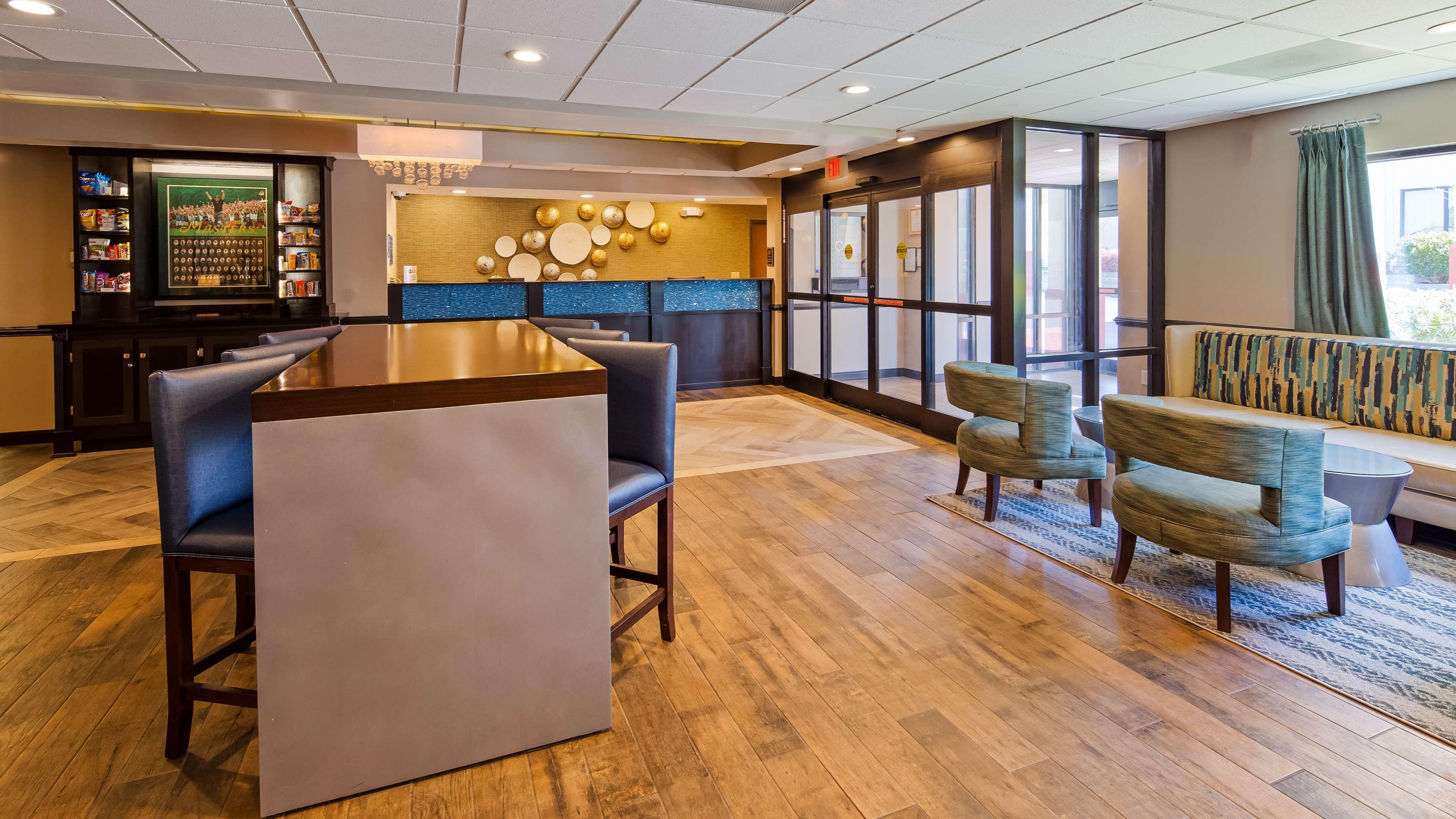 Best Western Augusta West Kültér fotó