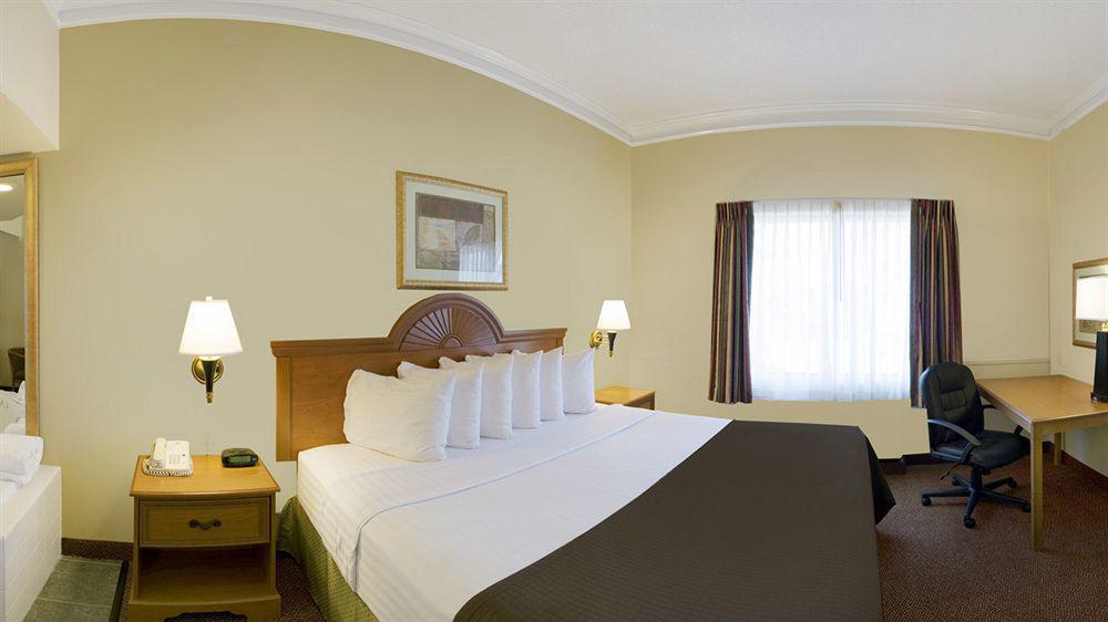Best Western Augusta West Kültér fotó